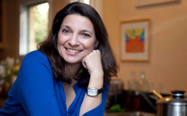 WOMAN WITH BLUE SHIRT