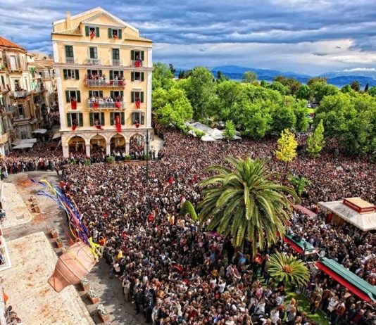Πασχαλινά έθιμα σε περιοχές Ελλάδας JUG FALLING