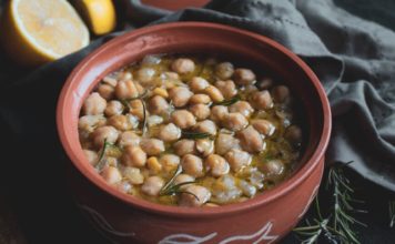 Φανταστική ρεβυθάδα στη γάστρα CHICPEA